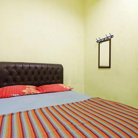 Hôtel Wisma Cempaka 2 Syariah à Parit  Extérieur photo