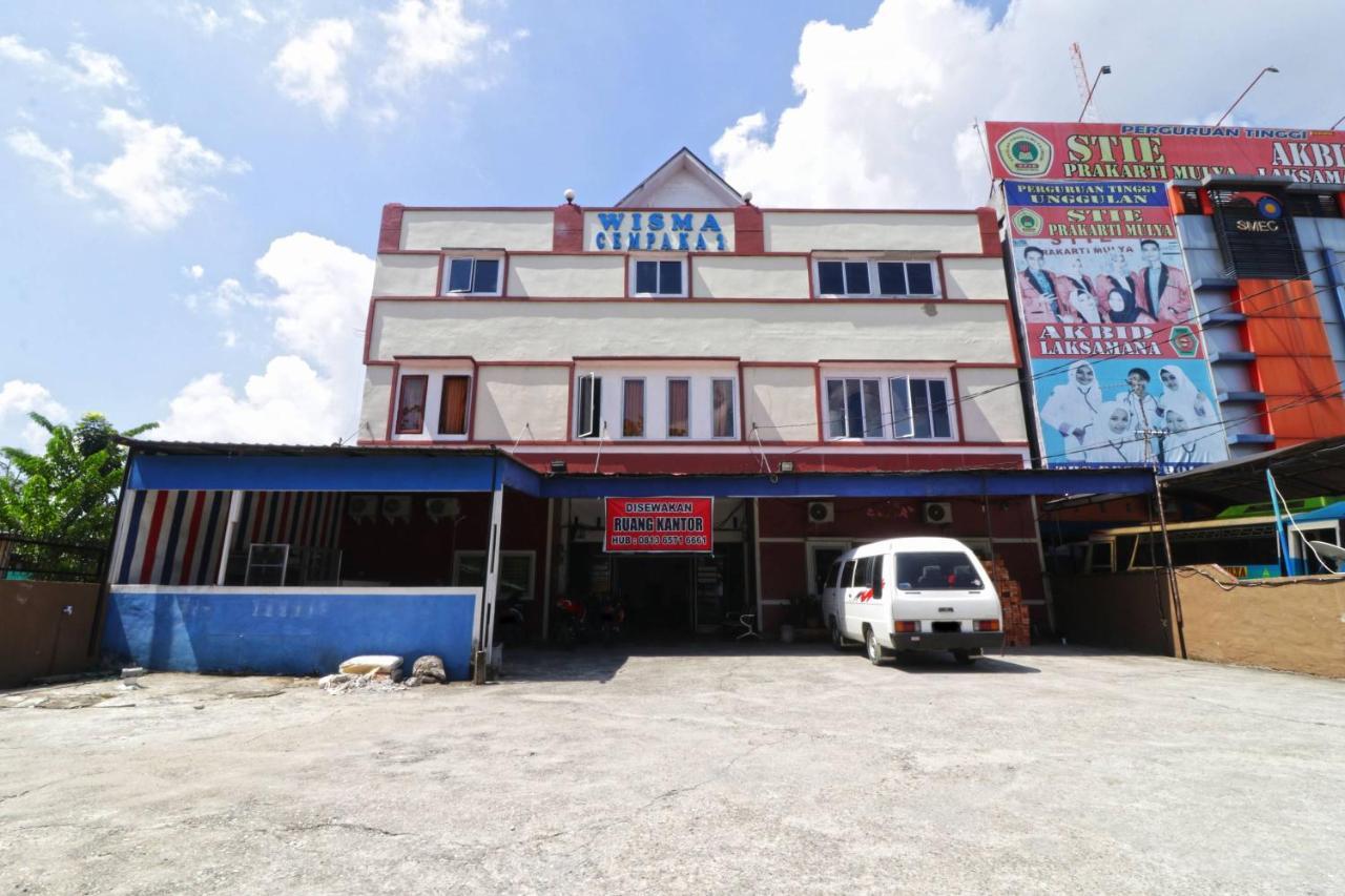 Hôtel Wisma Cempaka 2 Syariah à Parit  Extérieur photo