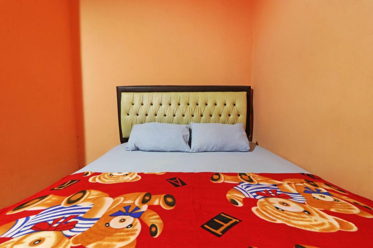 Hôtel Wisma Cempaka 2 Syariah à Parit  Extérieur photo