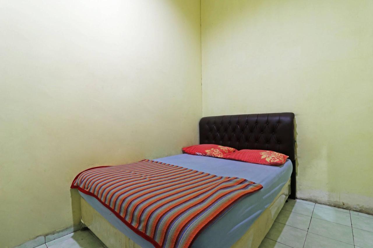 Hôtel Wisma Cempaka 2 Syariah à Parit  Extérieur photo